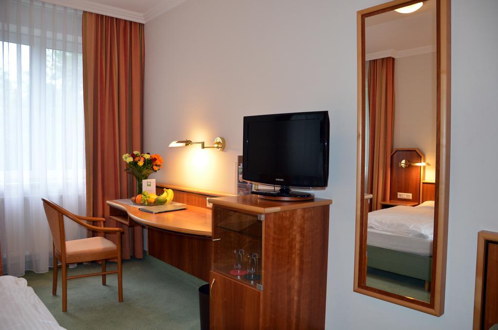 Hotel Haus Am Park Bad Homburg vor der Höhe Esterno foto
